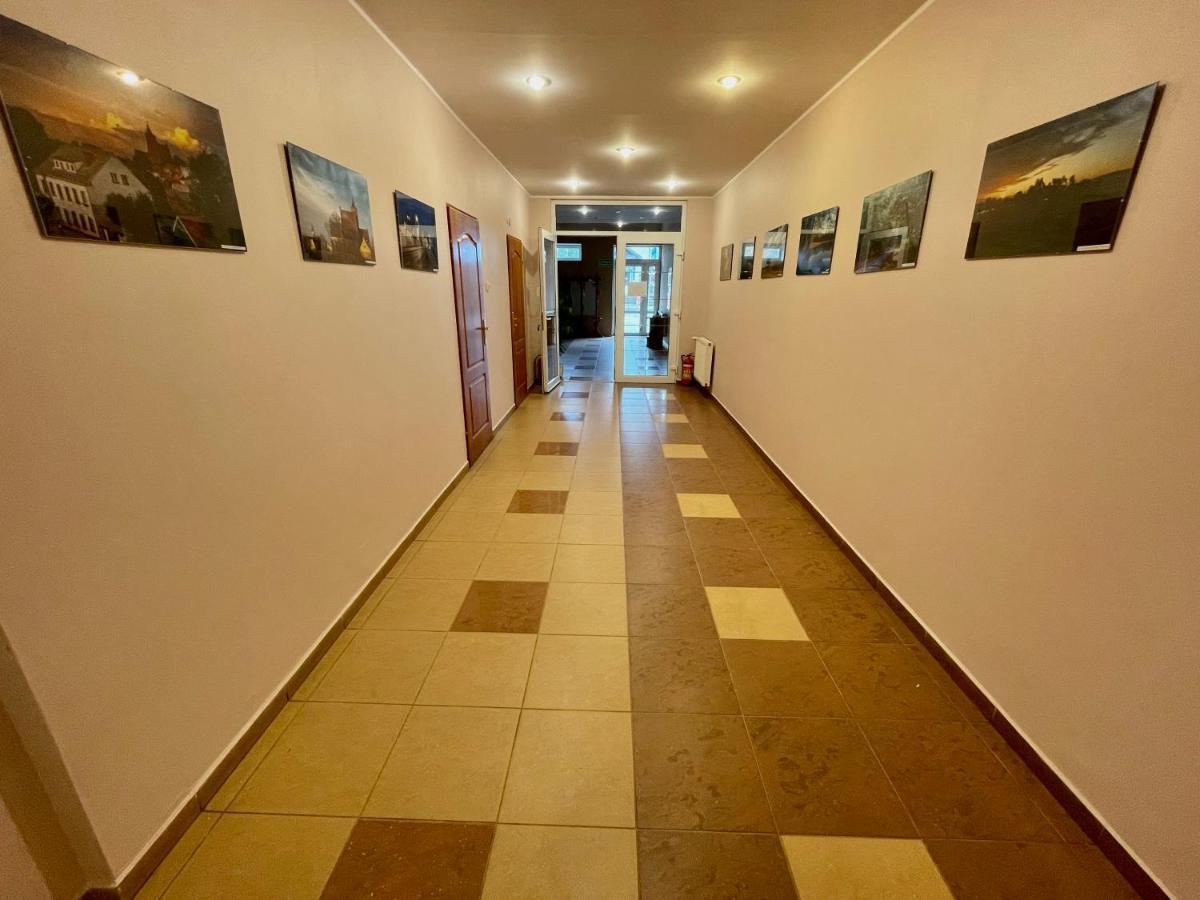 Hotel Dowhan Нове Екстериор снимка