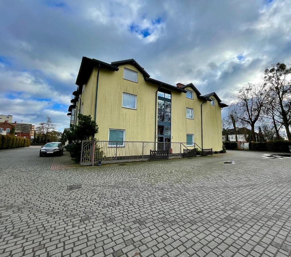 Hotel Dowhan Нове Екстериор снимка