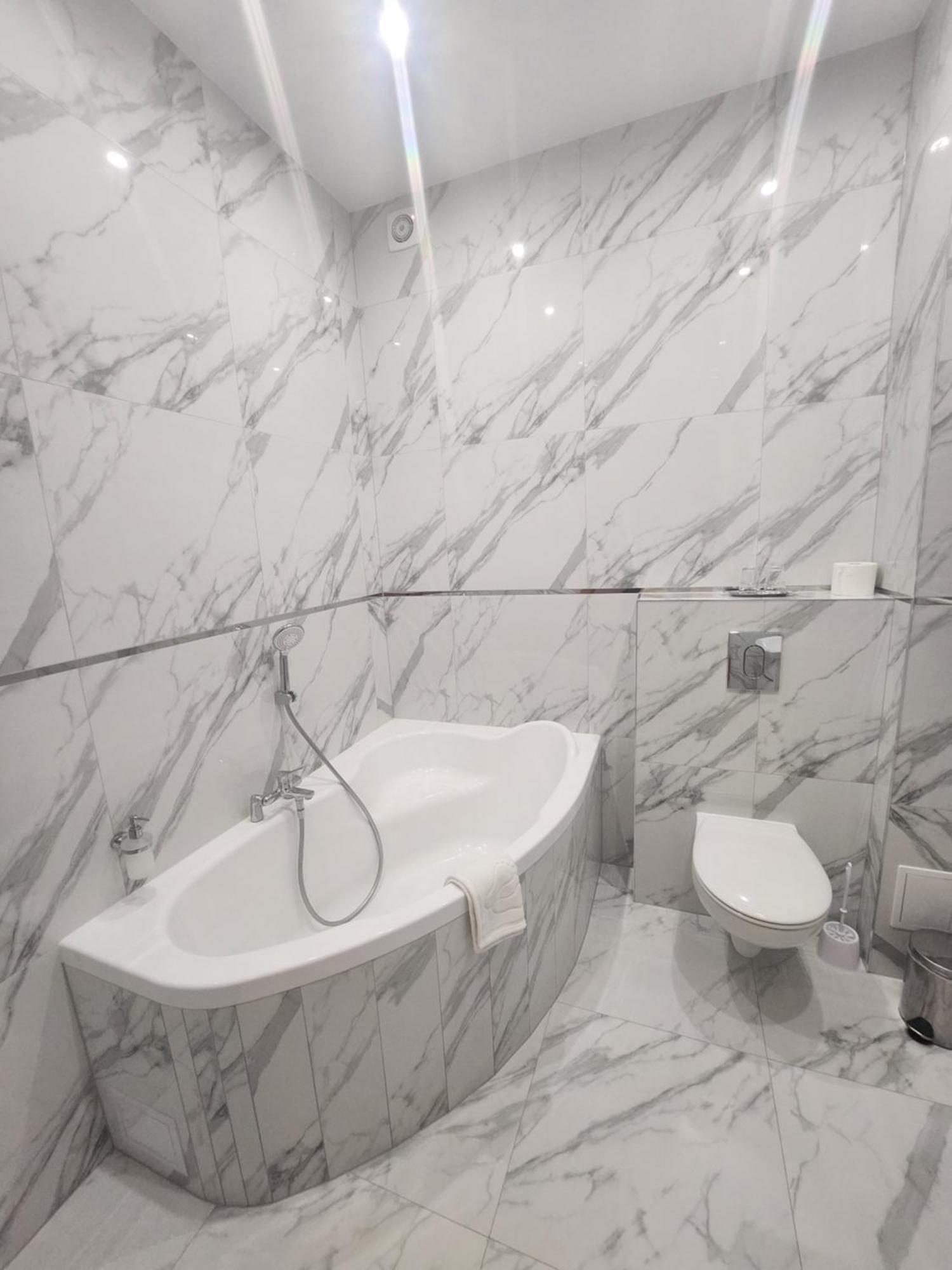 Hotel Dowhan Нове Екстериор снимка
